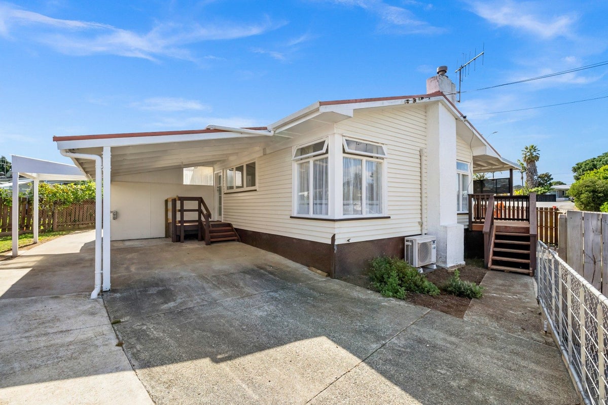 2A Ballagh Close, Onerahi, Whangarei - Carousel 1