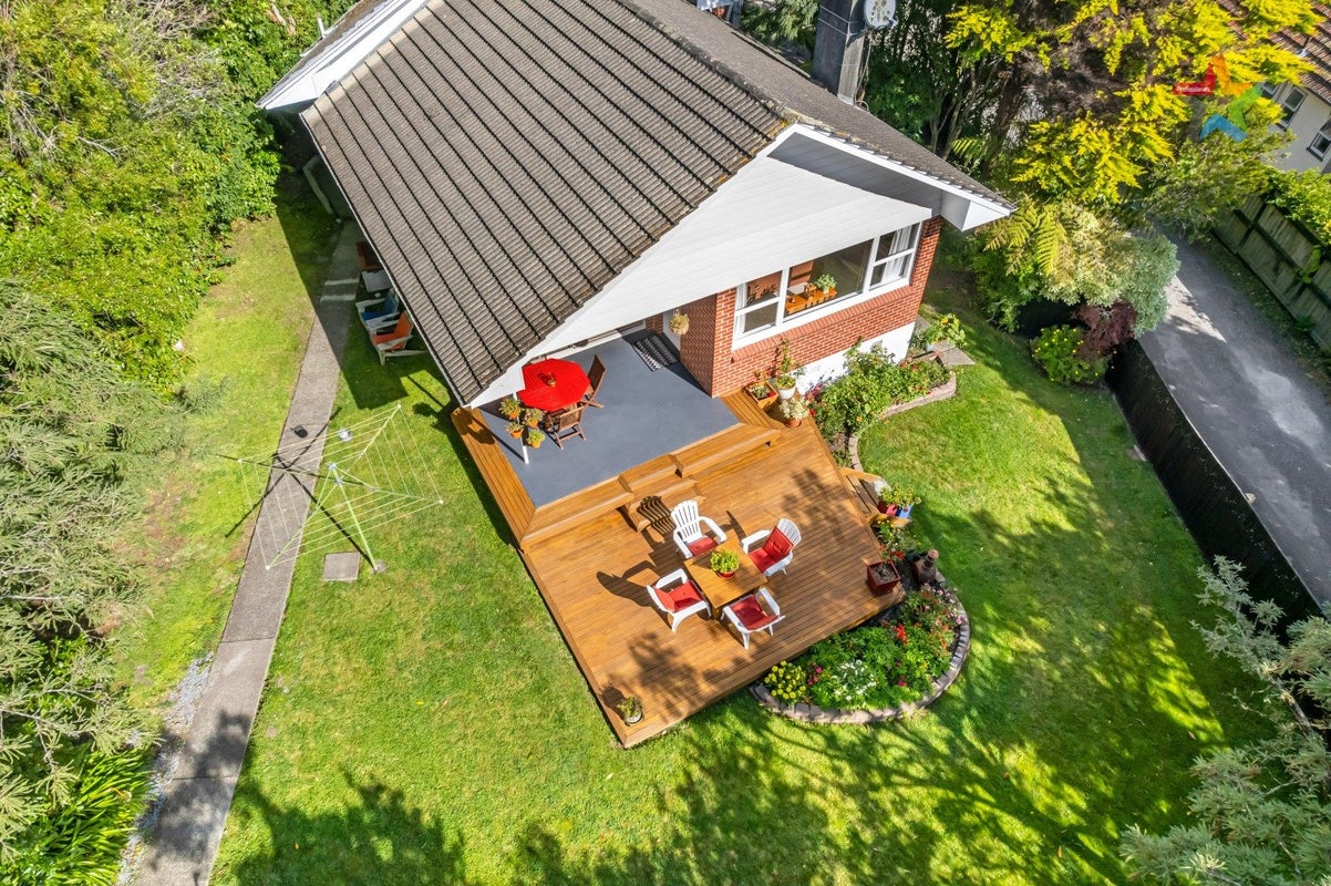59 Manuka Street, Stokes Valley, Lower Hutt - Carousel 1