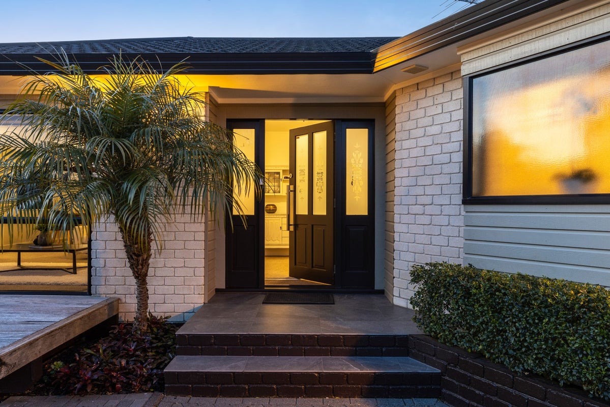 23 Glucina Avenue, West Harbour, Auckland - Carousel 2