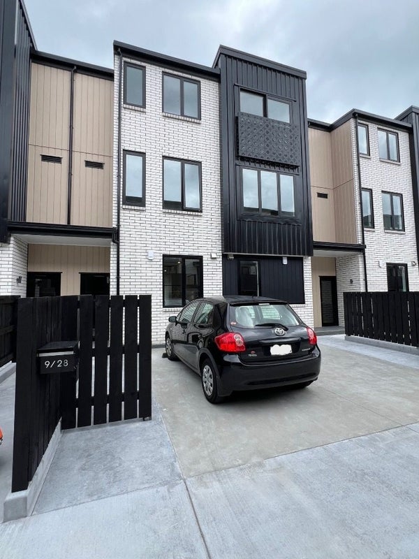 9/28 Pennant Street, Long Bay, Auckland - Carousel 1