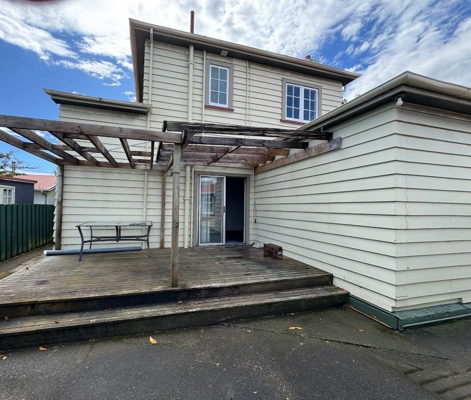 36 Victoria Street, Alicetown, Lower Hutt - Carousel 11