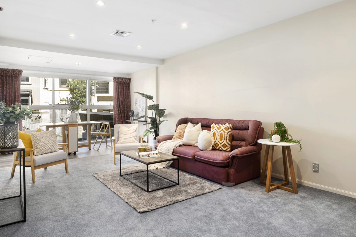 2F/5 Kent Terrace, Mount Victoria, Wellington - Carousel 2