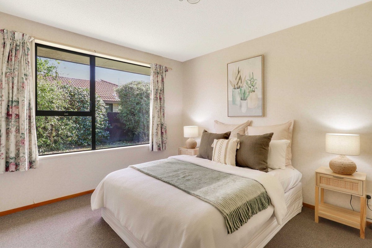 8 Algie Place, Avonhead, Christchurch - Carousel 2