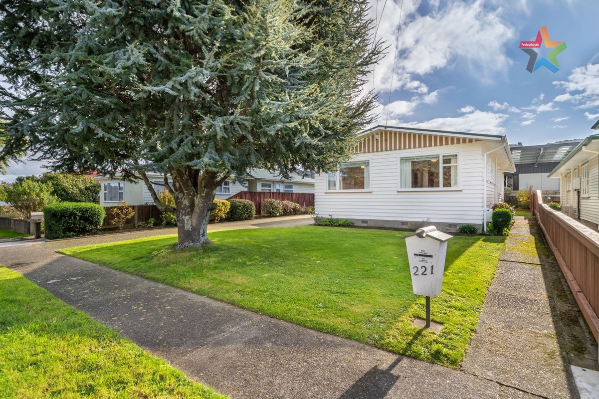 221 Taita Drive, Avalon, Lower Hutt - Carousel 1