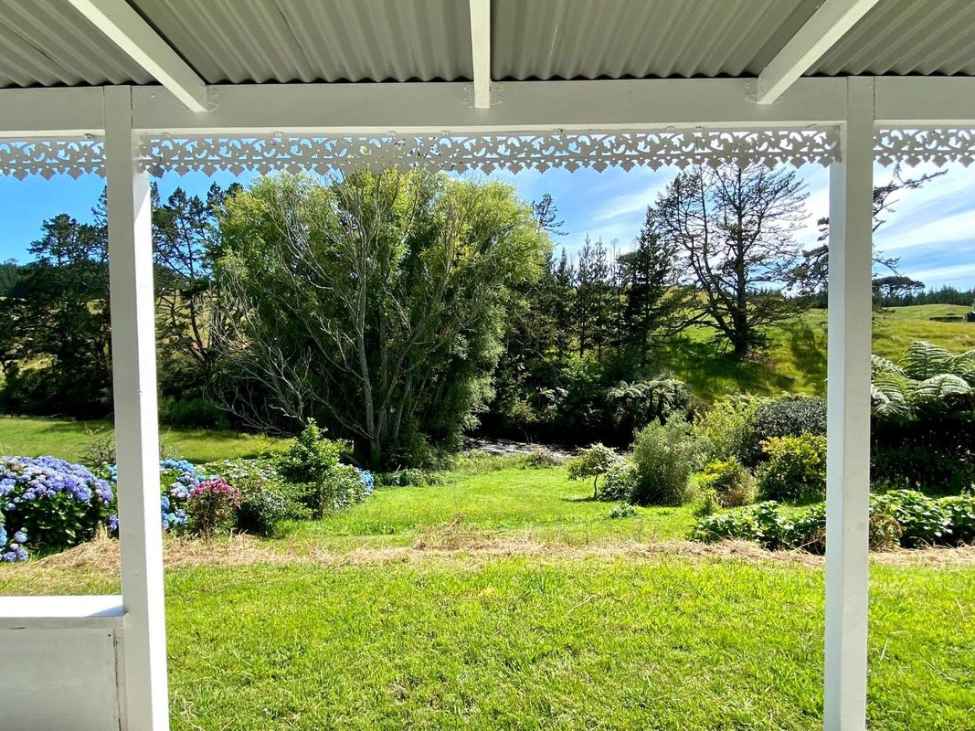 576 Crawford Road, Minden, Tauranga - Carousel 2