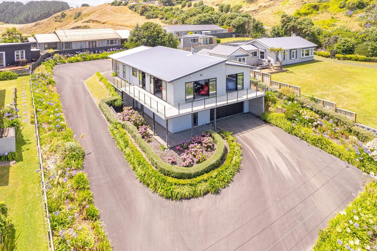 21 Sunset Parade, Kai Iwi, Whanganui - Carousel 2