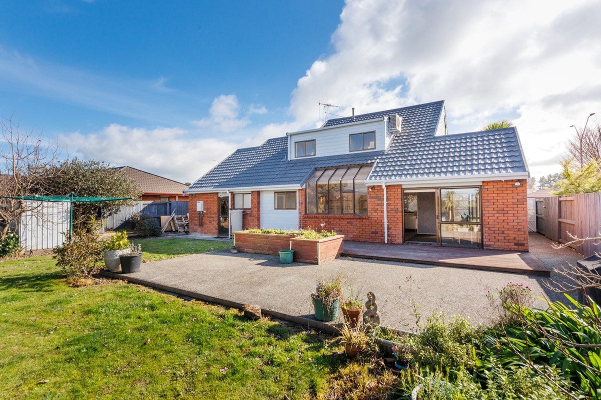 107 John F Kennedy Drive, Milson, Palmerston North - Carousel 1
