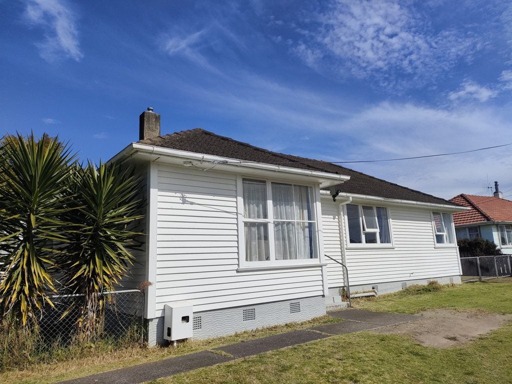 23 Churchill Crescent, Tawhero, Whanganui - Carousel 1