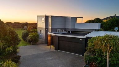 114 Paetawa Road, Peka Peka, Waikanae - Carousel 1