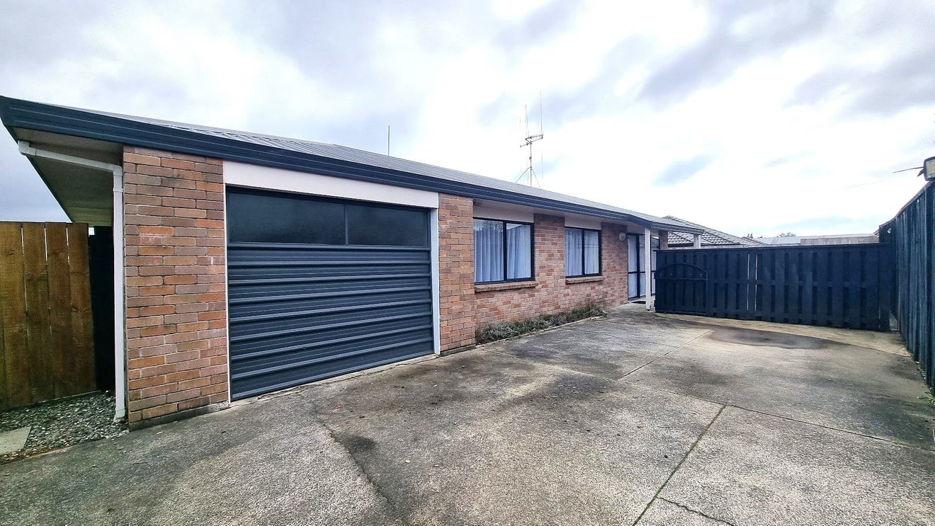 65B Manley Grove South, Gate Pa, Tauranga - Carousel 11