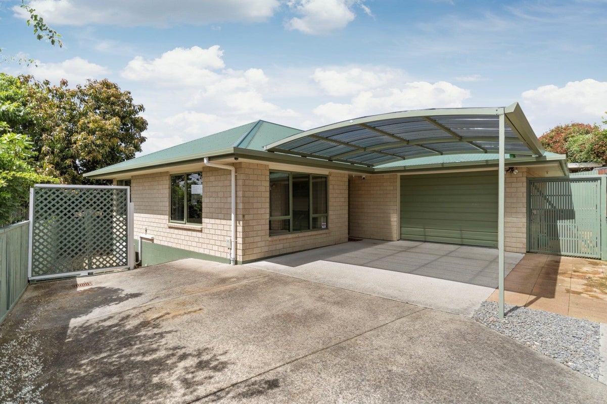 16B Murray Street, Gate Pa, Tauranga - Carousel 1