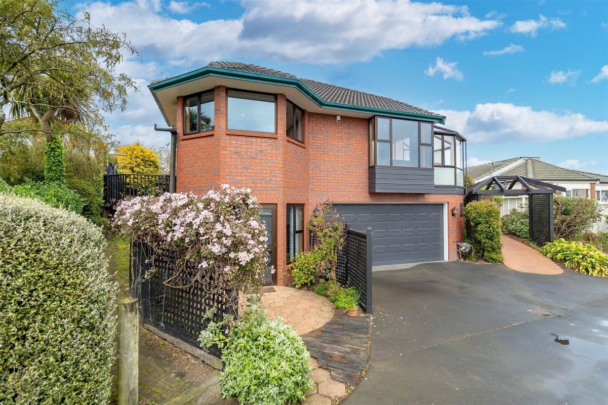 9B Glenfinnan Place, Andersons Bay, Dunedin - Carousel 25