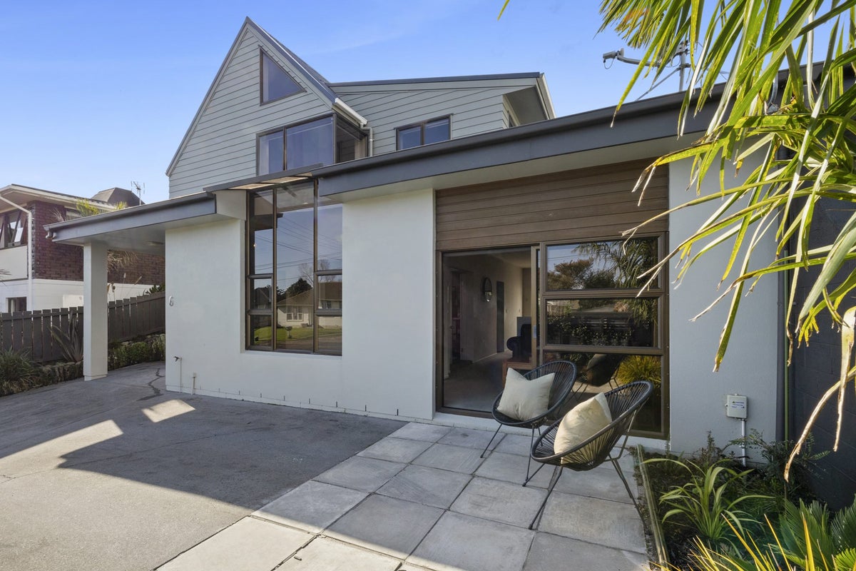 6 Budleigh Street , Frankleigh Park, New Plymouth - Carousel 2
