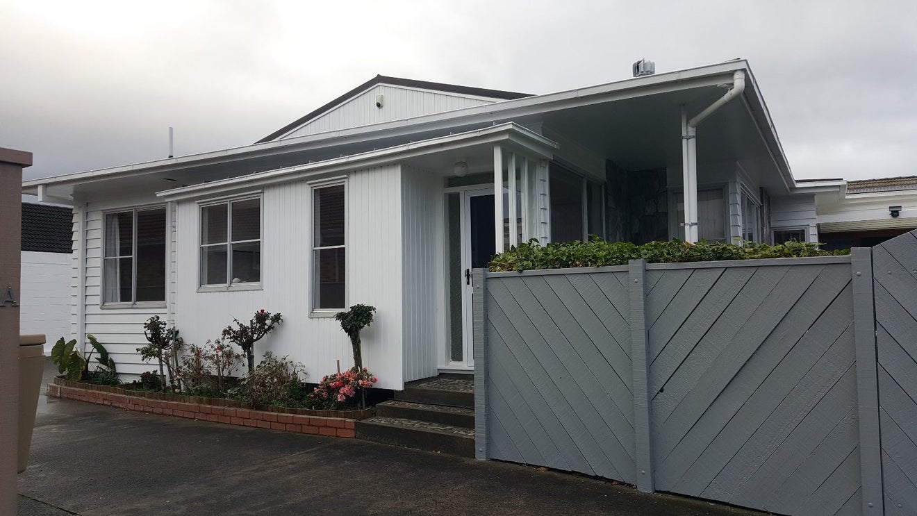 76 Wai-Iti Crescent, Woburn, Lower Hutt - Carousel 2