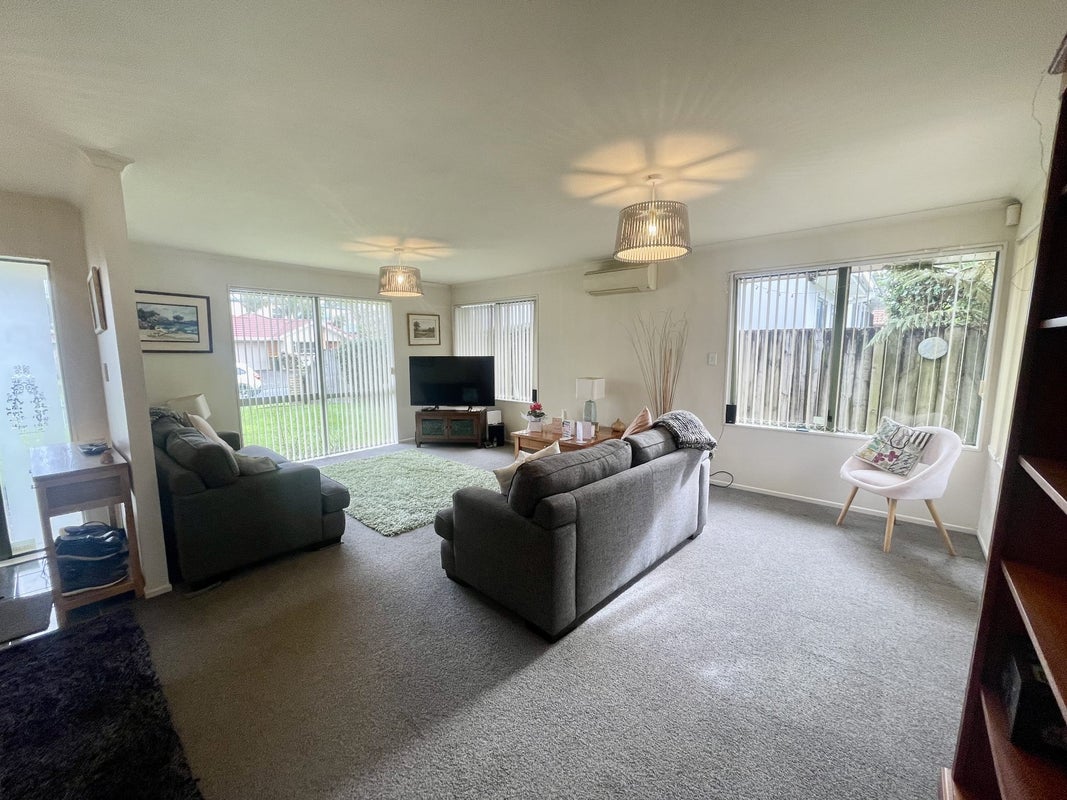 10 Swanson Oaks, Swanson, Auckland - Carousel 2