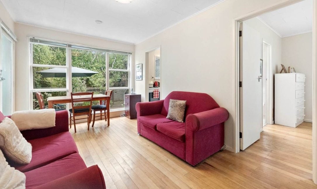 37C Roberta Avenue, Glendowie, Auckland - Carousel 2