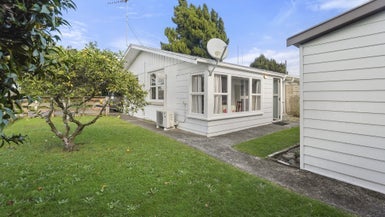 6A Pooles Road, Greerton, Tauranga - Carousel 1