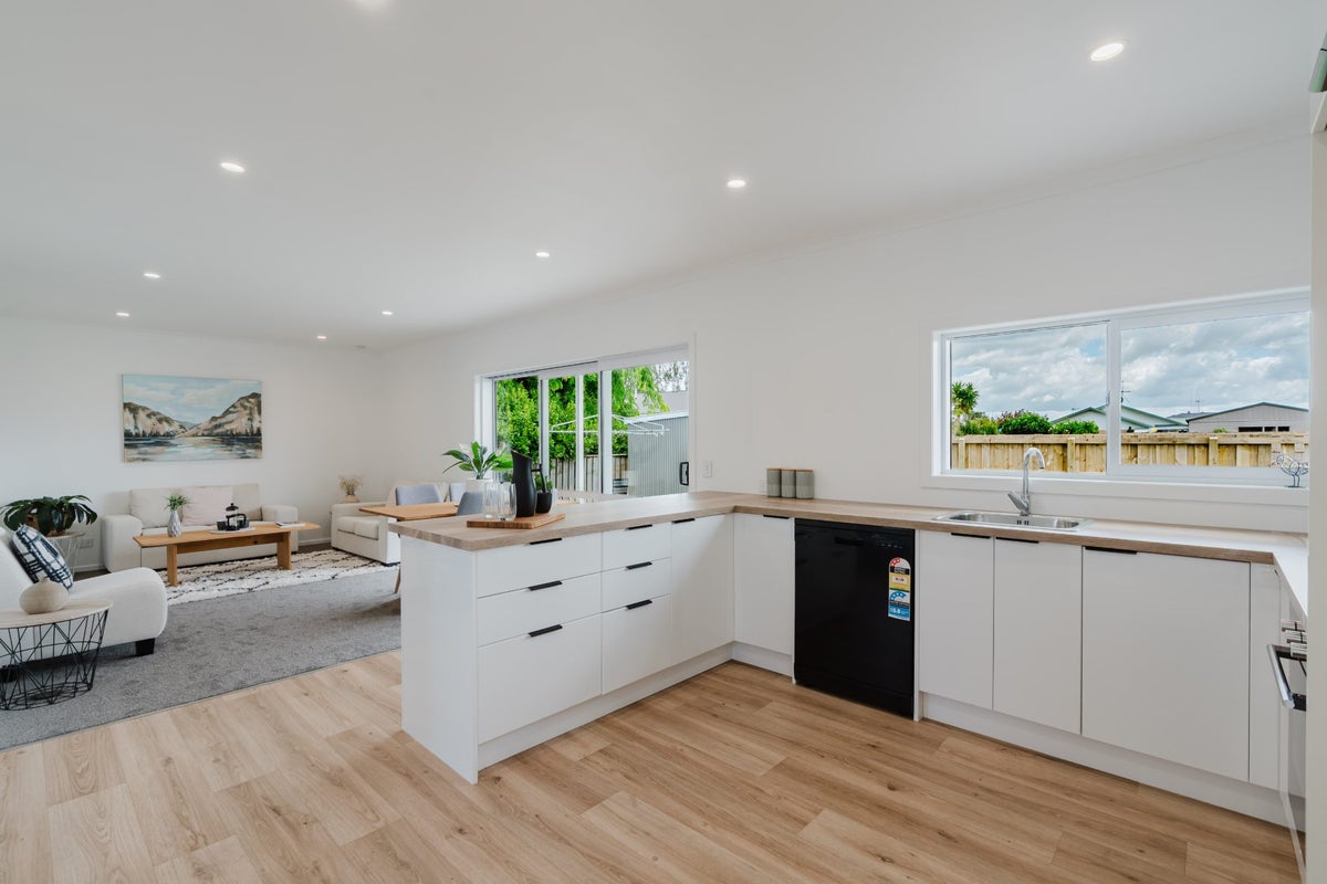 673A Cambridge Road, Te Awamutu, Te Awamutu - Carousel 1