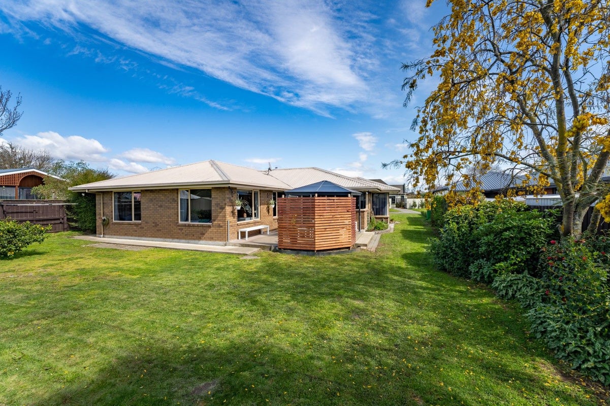 32 Westhaven Place, Redwoodtown, Blenheim - Carousel 2