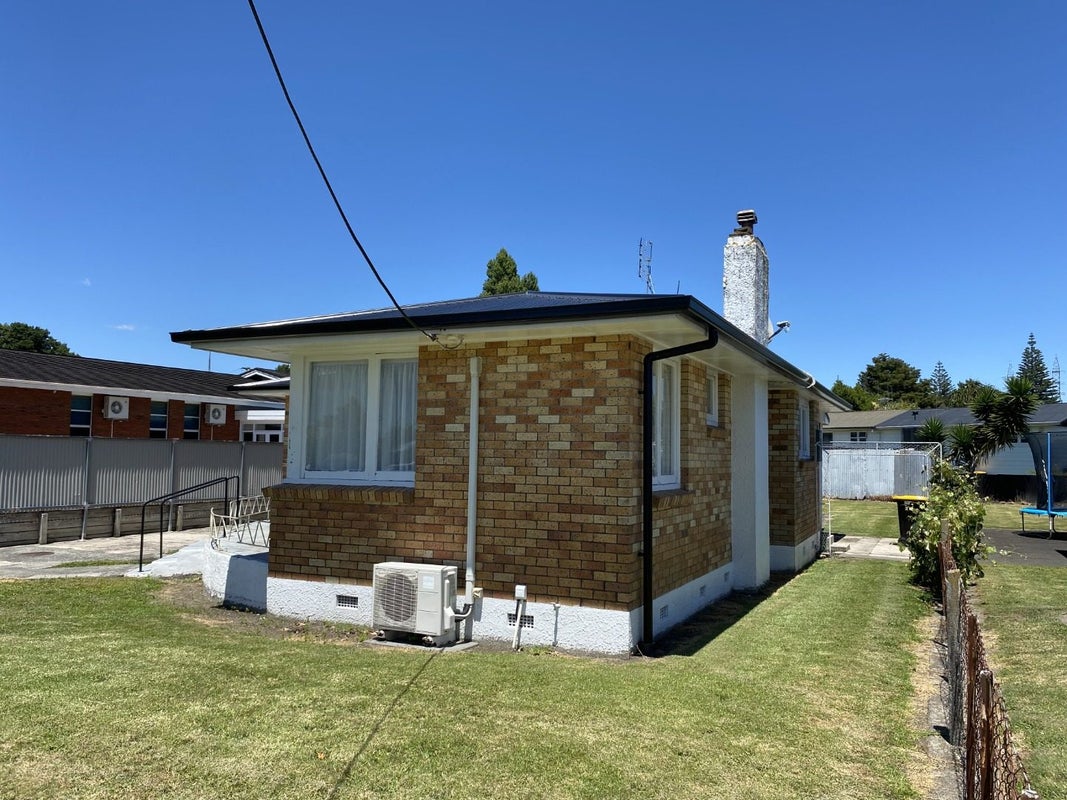60 Chadwick Road, Greerton, Tauranga - Carousel 2