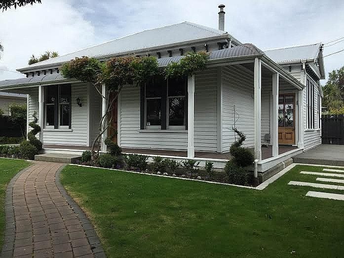 234 Edgeware Road, Edgeware, Christchurch - Carousel 1