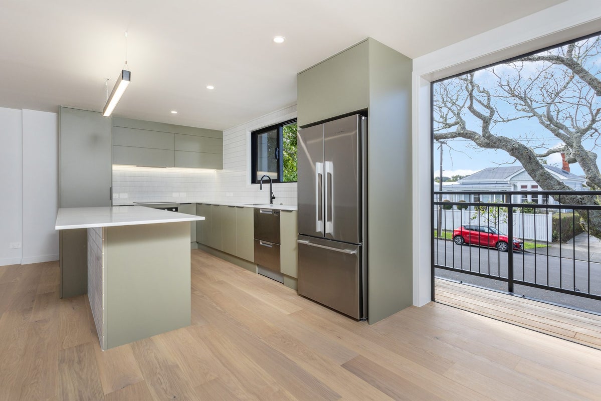 9 Manatu Street, Mount Eden, Auckland - Carousel 1