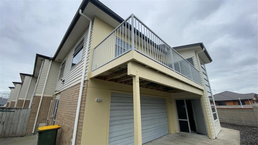 1A Jones Crescent, Melville, Hamilton - Carousel 1