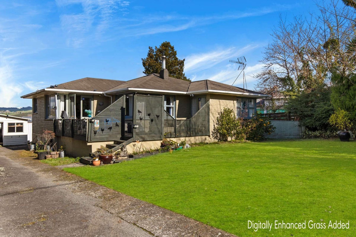 32 Leslie Avenue, Western Heights, Rotorua - Carousel 2