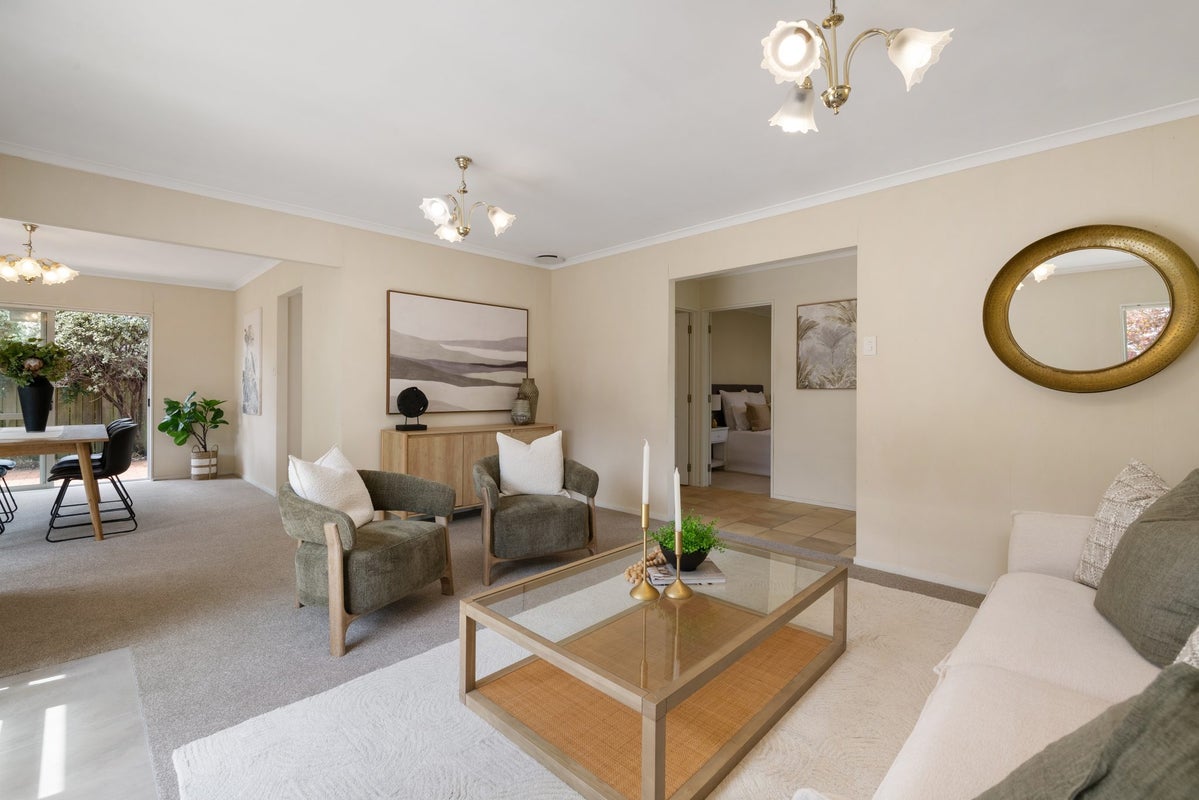 22 Vanderbilt Parade, Albany, Auckland - Carousel 2