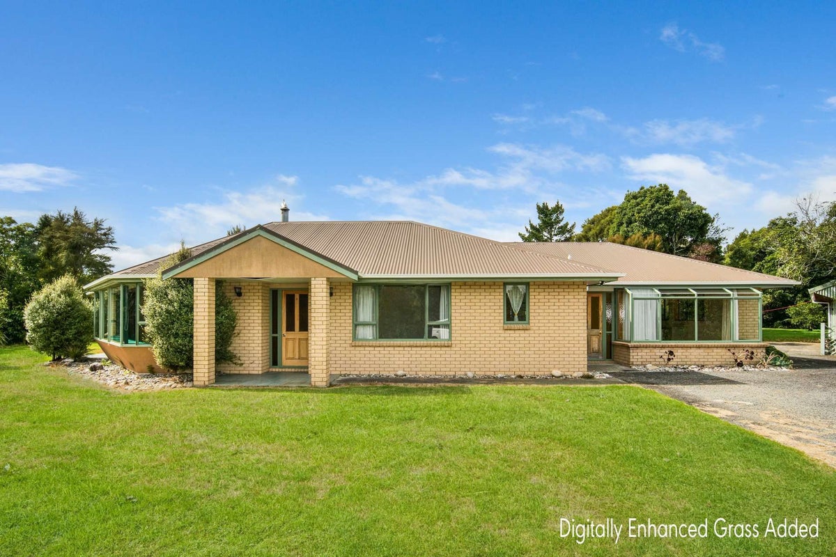 37 Kew Road, Westport, Westport - Carousel 1