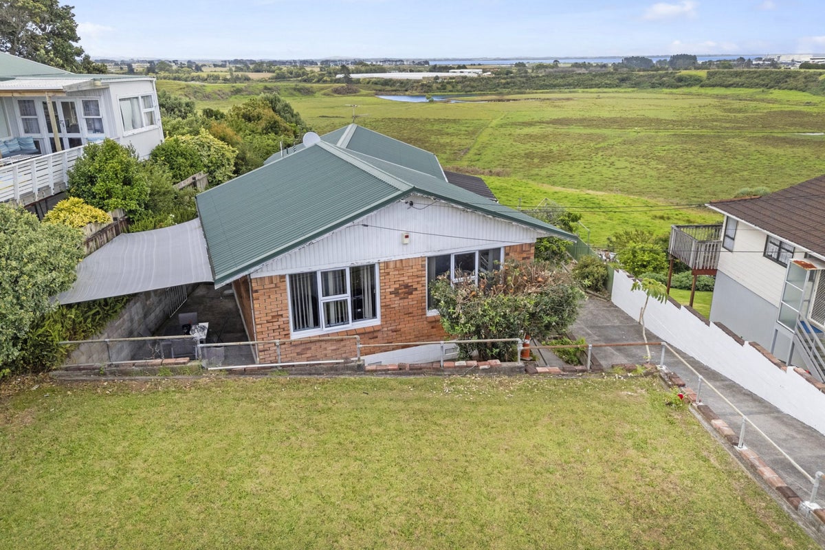 15 Prangley Avenue, Mangere, Auckland - Carousel 2