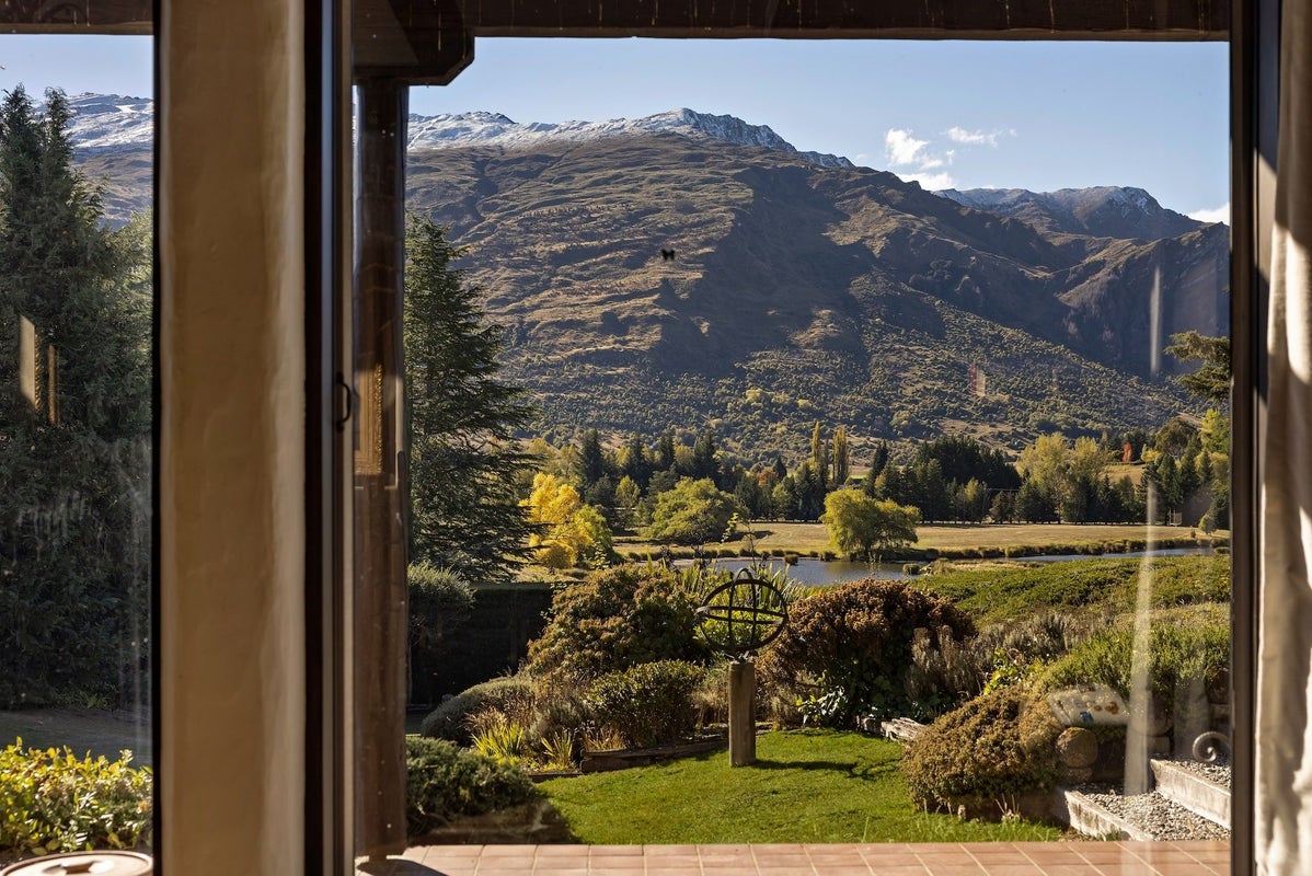 128 Hunter Road, Speargrass Flat, Queenstown - Carousel 2