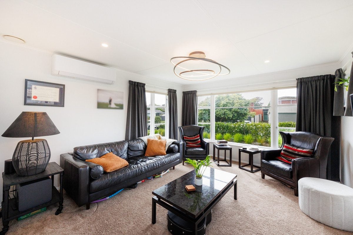3 Wincanton Place, Awapuni, Palmerston North - Carousel 2