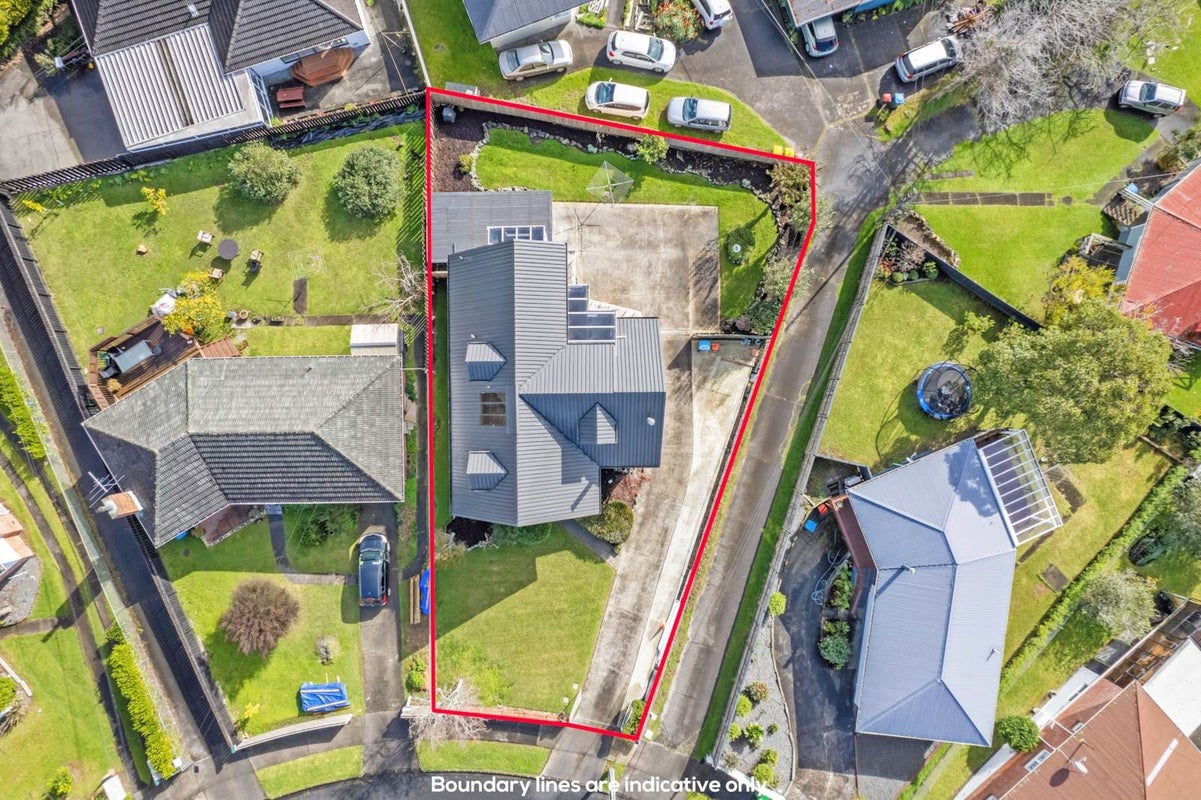 52 Dundee Place, Blockhouse Bay, Auckland - Carousel 1