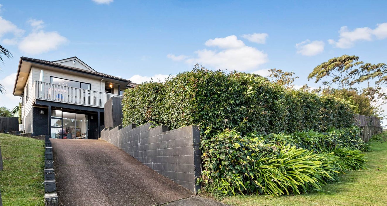 3 Sungrove Rise, Sunnyvale, Auckland - Carousel 2