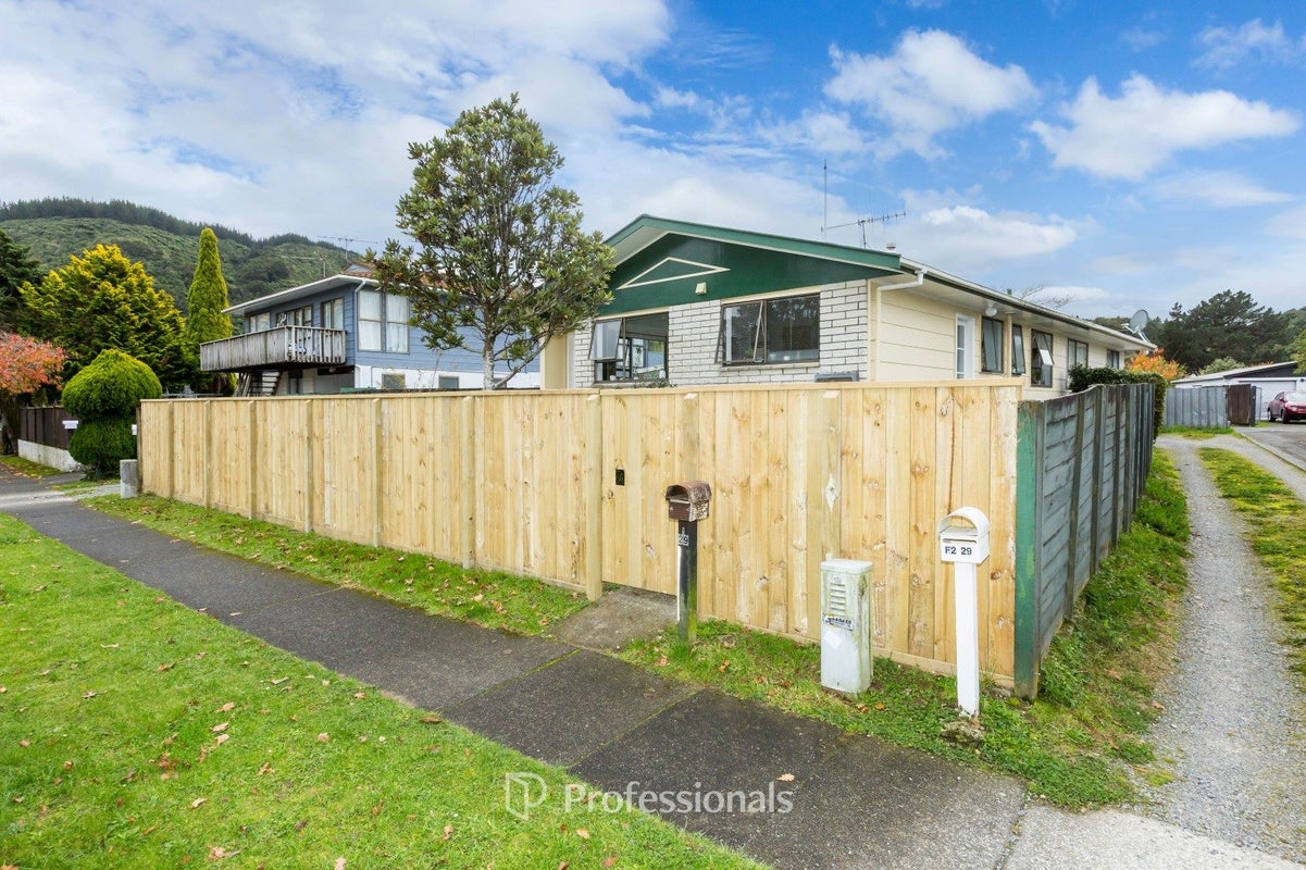 1/29 Gemstone Drive, Birchville, Upper Hutt - Carousel 13