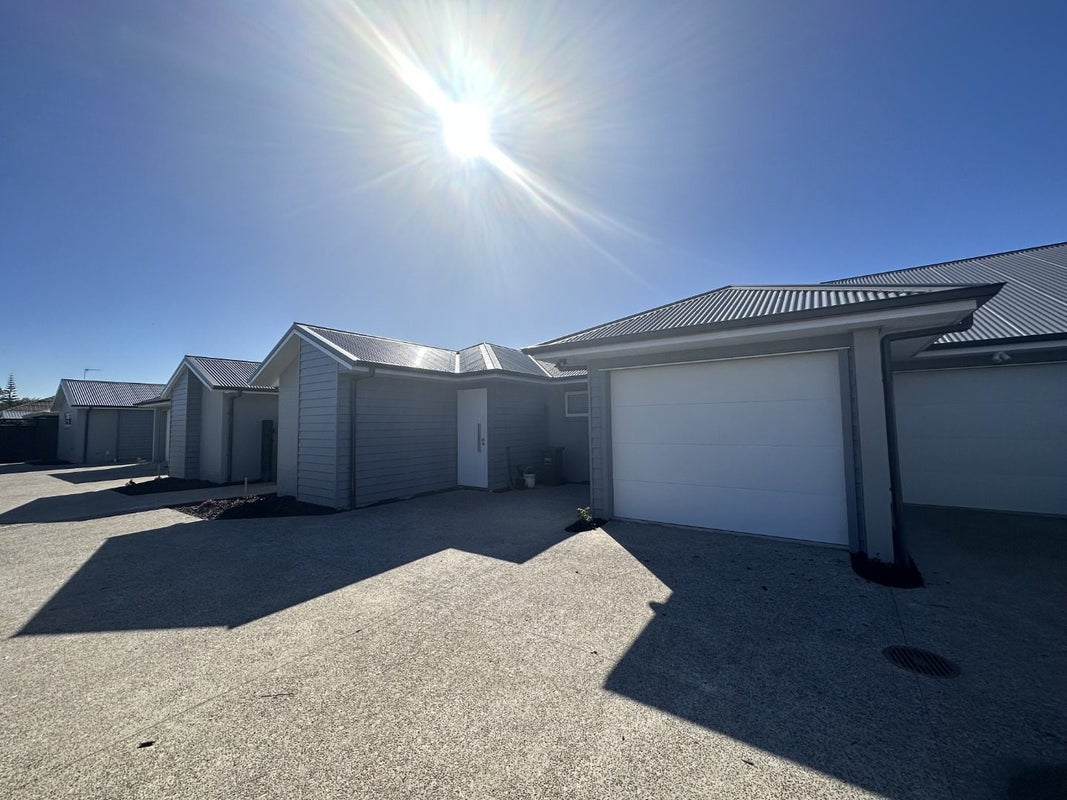 2/2 Rumney Street, Fairfield, Hamilton - Carousel 18