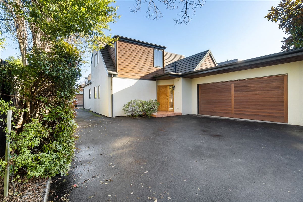 17A Bryndwr Road, Fendalton, Christchurch - Carousel 1