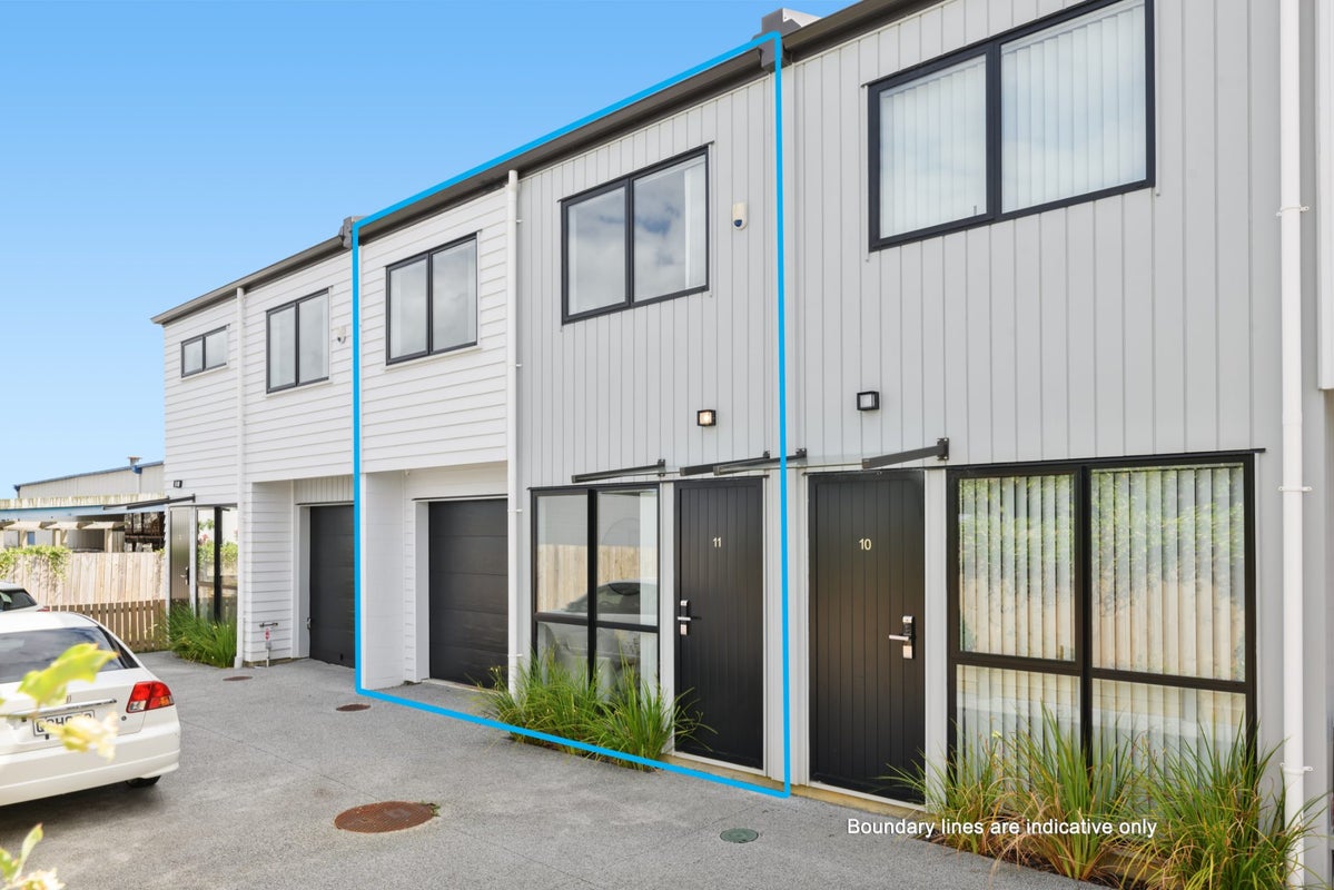 11/60 Kelman Road, Kelston, Auckland - Carousel 2