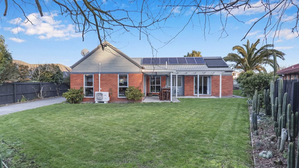 3 Shenley Drive, Belfast, Christchurch - Carousel 2