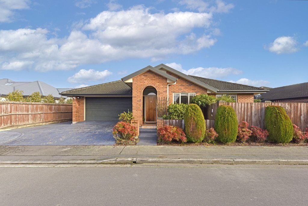 8 Scarlet Lane, Redwood, Christchurch City, Canterbury - Carousel 1