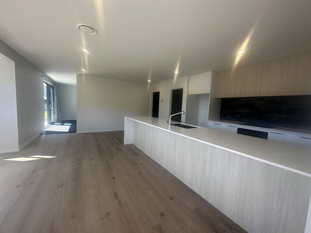 77 Drysdale Road, Jacks Point, Queenstown - Carousel 2