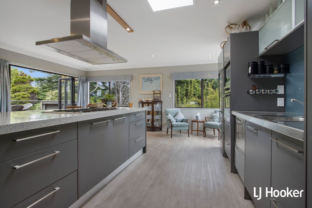 35 Athenree Road, Athenree, Western Bay Of Plenty, Bay Of Plenty - Carousel 2
