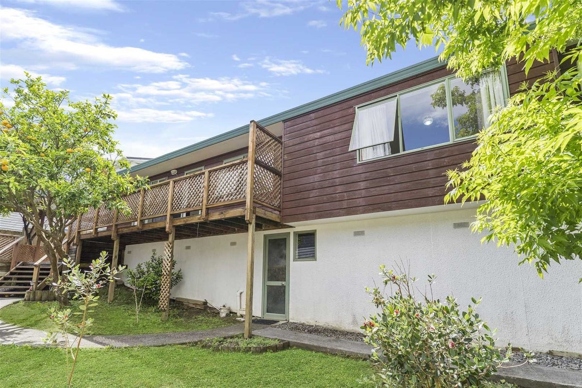2/4 Gibraltar Street, Howick, Auckland - Carousel 18