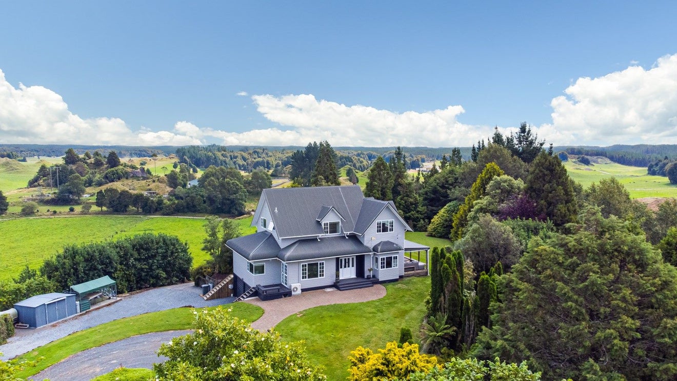 193C Amoore Road, Mamaku - Carousel 1