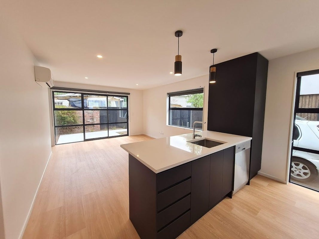 3/112 Purchas Street, Edgeware, Christchurch - Carousel 2