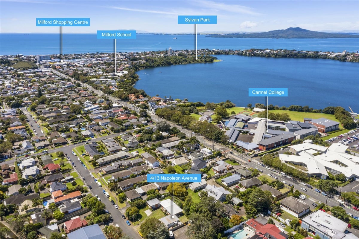 4/13 Napoleon Avenue, Milford, Auckland - Carousel 12