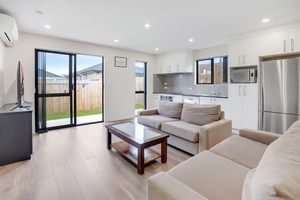 8B Karihi Road, Karaka, Papakura - Carousel 2
