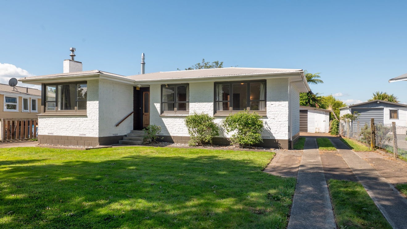 51 Pandora Avenue, Sunnybrook, Rotorua - Carousel 1