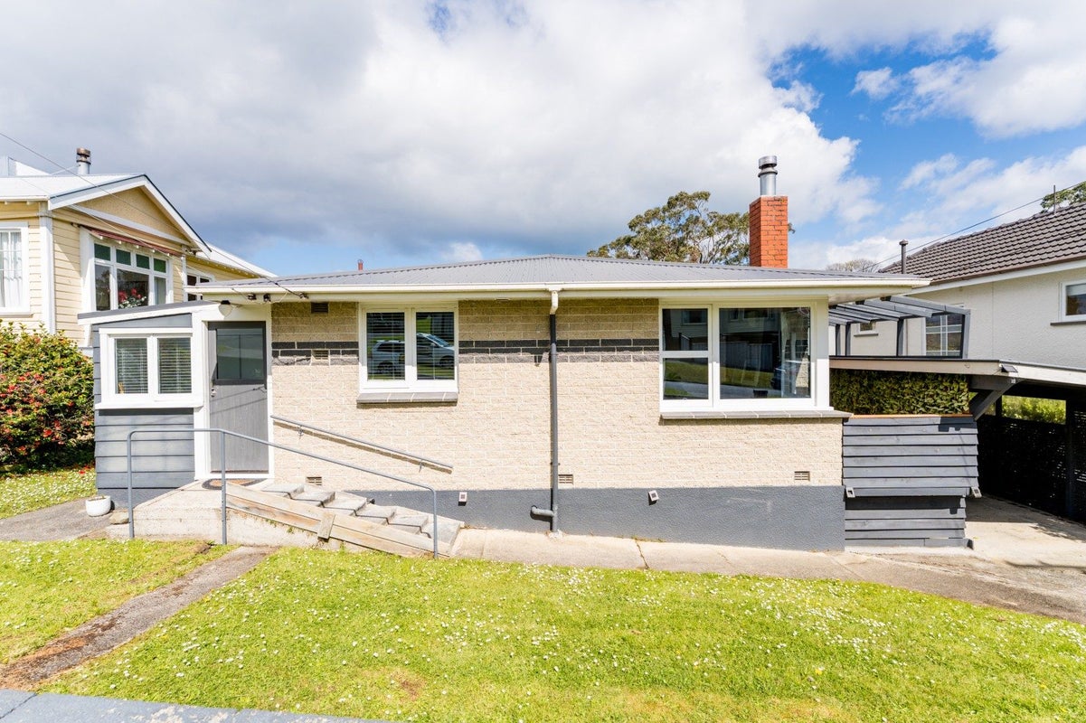 74 Bayfield Road, Tainui, Dunedin - Carousel 1